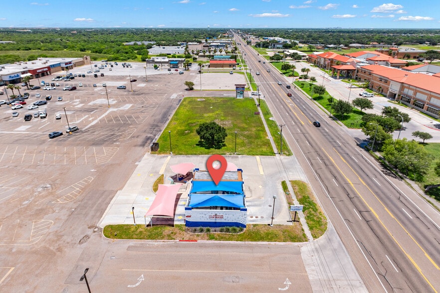 More Photos Of 2393 S Brahma Blvd, Kingsville Specialty For Sale