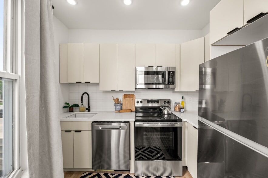 More Photos Of 4921 Chester Ave, Philadelphia Multifamily For Sale