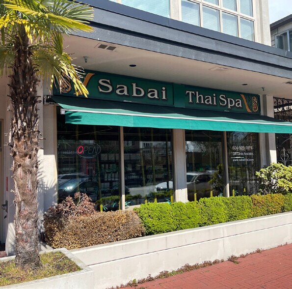 More Photos Of 1867-1873 Marine Dr, West Vancouver Storefront Retail Residential For Sale