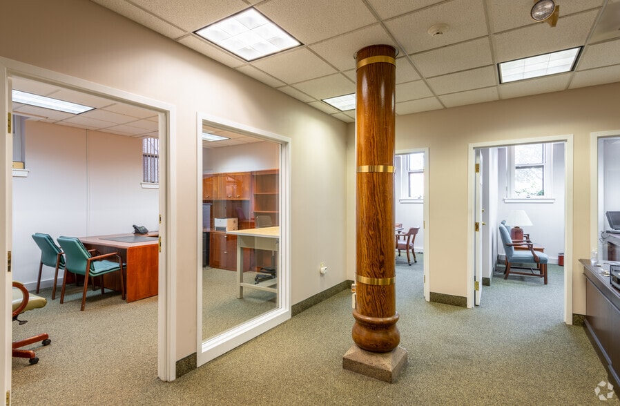 More Photos Of 39 Salisbury St, Worcester Office For Sale