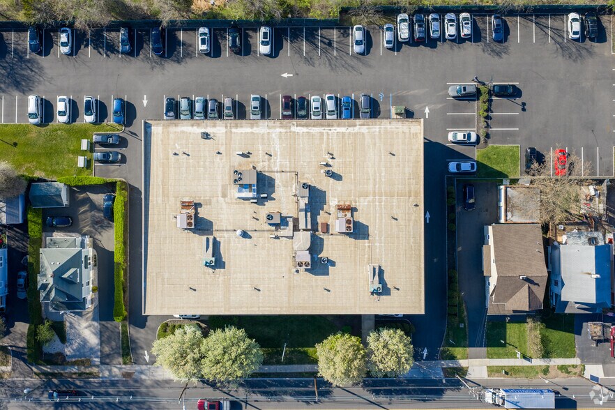 More Photos Of 340 North Ave E, Cranford Office For Lease