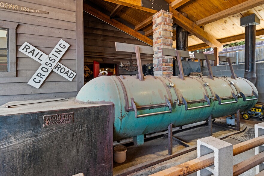 More Photos Of 105 James Canyon Highway, Cloudcroft Restaurant For Sale