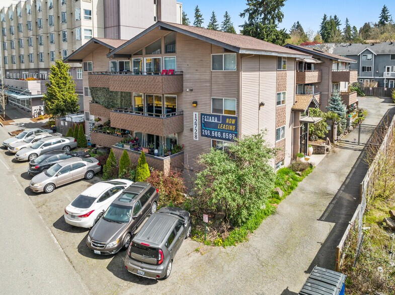 More Photos Of 12728 33rd Ave NE, Seattle Multifamily For Sale