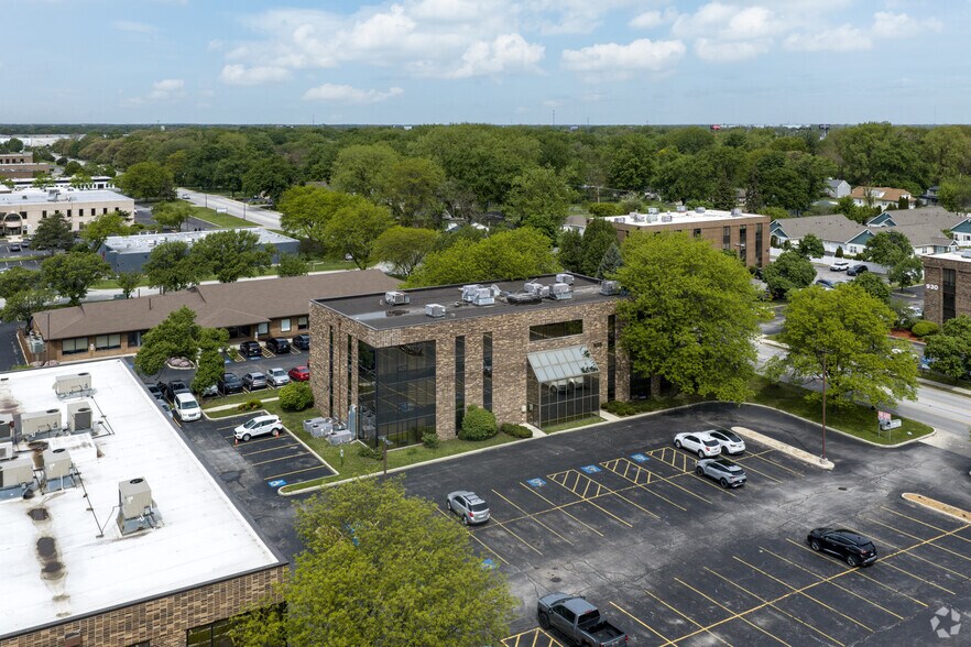 More Photos Of 935 W 175th St, Homewood Office For Sale