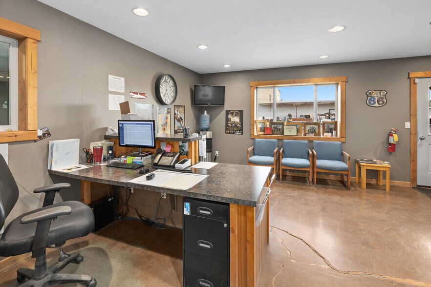 More Photos Of 303 N Wenas St, Ellensburg Service For Lease