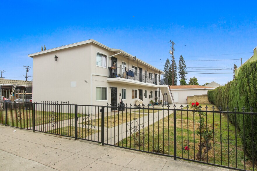 Primary Photo Of 11032 Atlantic Ave, Lynwood Apartments For Sale