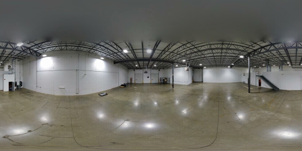More Photos Of 1601-1627 Rock Creek Blvd, Joliet Distribution For Lease