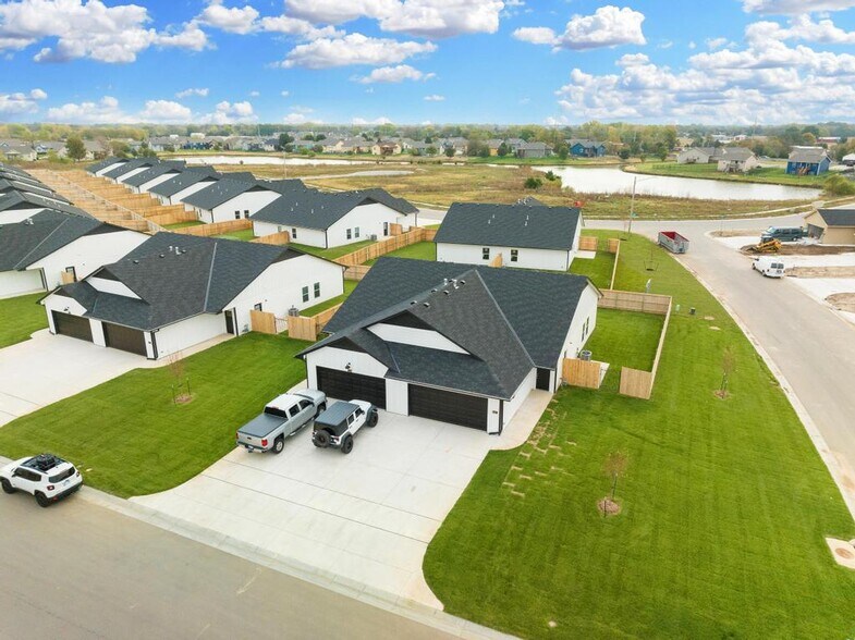 More Photos Of 3513 W 45th St S, Wichita Apartments For Sale