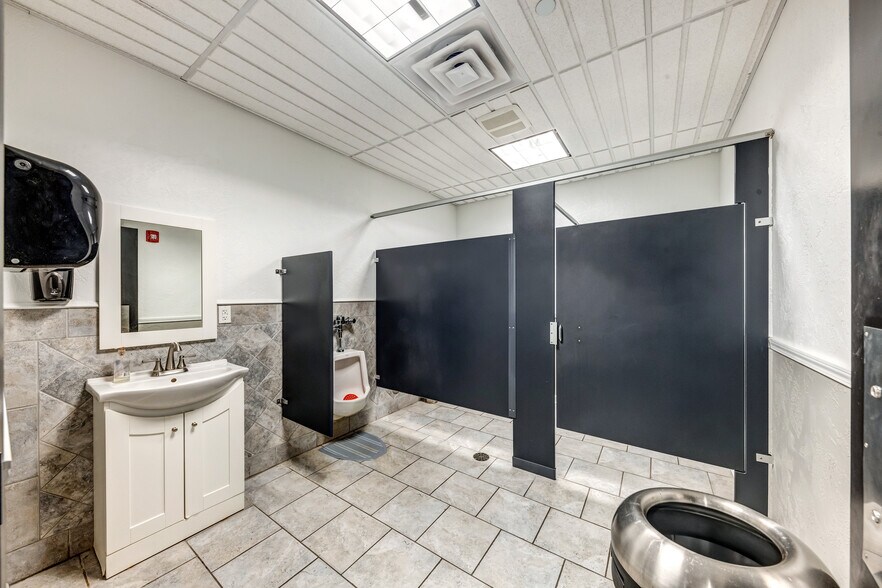 More Photos Of 1070 Baknsville Ave, Pittsburgh Lodge Meeting Hall For Sale