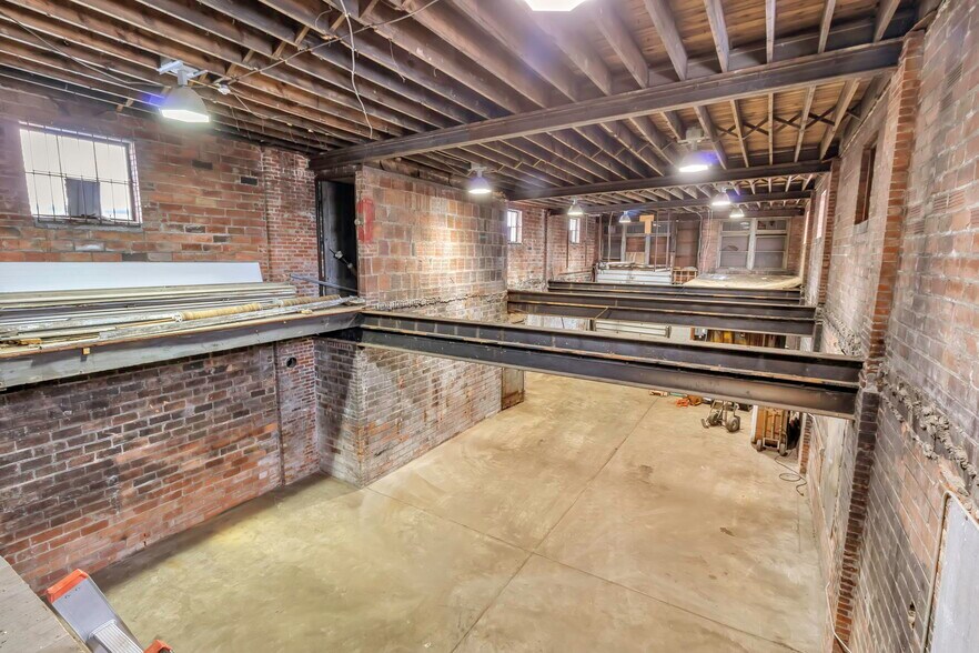 More Photos Of 14 Strauss Street, Buffalo Warehouse For Sale