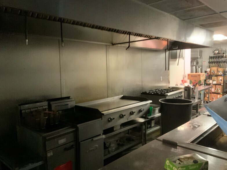More Photos Of 5538 N 7th St, Phoenix Restaurant For Lease