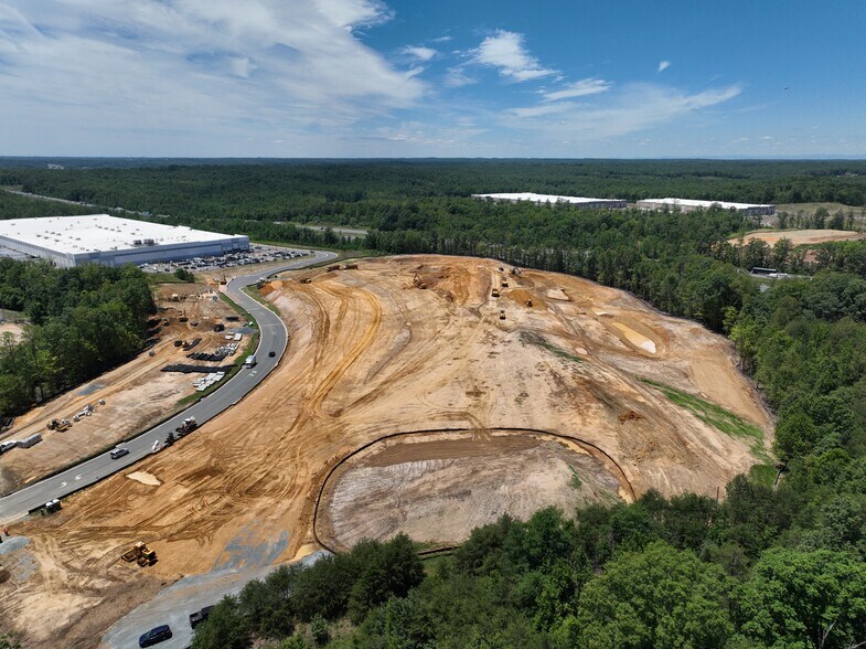 More Photos Of 815 Bradburn Pl, Stafford Warehouse For Lease