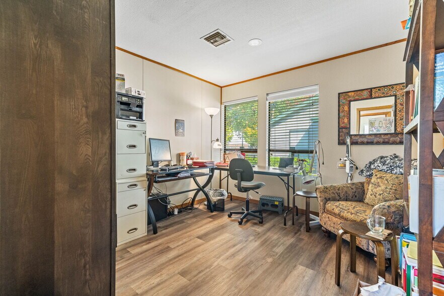 More Photos Of 1700 Cooper Point Rd SW, Olympia Office For Sale