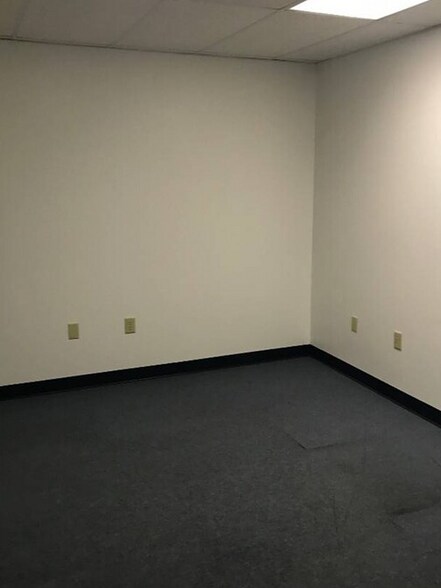 More Photos Of 1754-1774 Texas St, Natchitoches Office For Lease