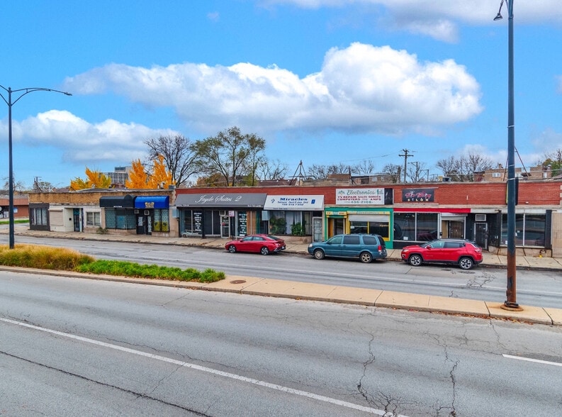 Primary Photo Of 2517 W 79th St, Chicago Storefront For Sale
