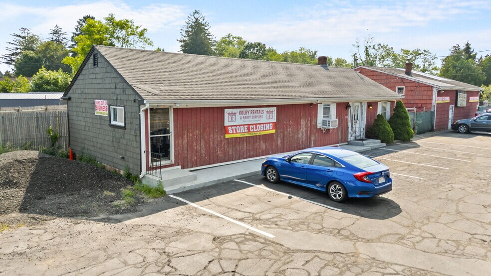 More Photos Of 2452 Gar Hwy, Swansea Industrial For Lease