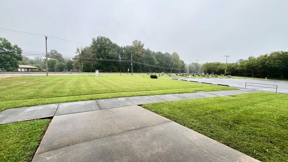 More Photos Of 4700 Old Walkertown Rd, Winston-Salem Religious Facility For Sale