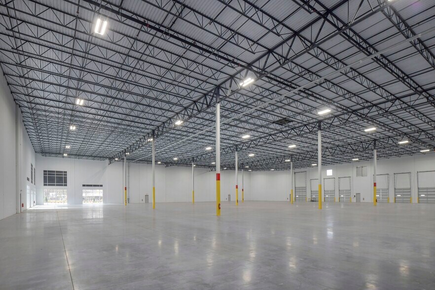 More Photos Of 8748 Mount Holly Rd, Charlotte Distribution For Lease