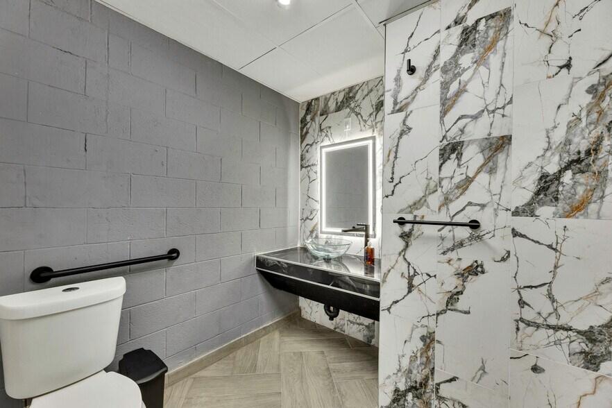 More Photos Of 1528 E Yandell Dr, El Paso Loft Creative Space For Sale