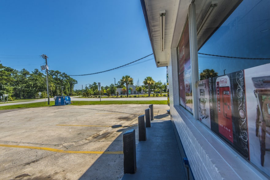More Photos Of 1950 N Main St, Summerville Convenience Store For Sale