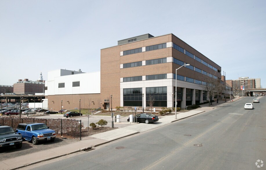 More Photos Of 285 Broad St, Hartford Office For Sale