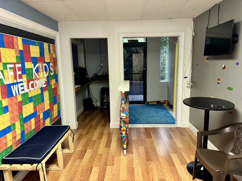 More Photos Of 35354-35364 State Road 54, Zephyrhills Unknown For Lease