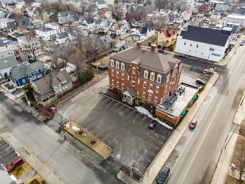 More Photos Of 130 Parker St, Lawrence Office Residential For Lease