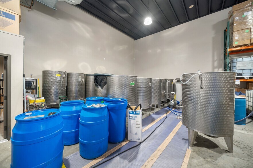 More Photos Of 3563 Combine St, Paso Robles Warehouse For Lease