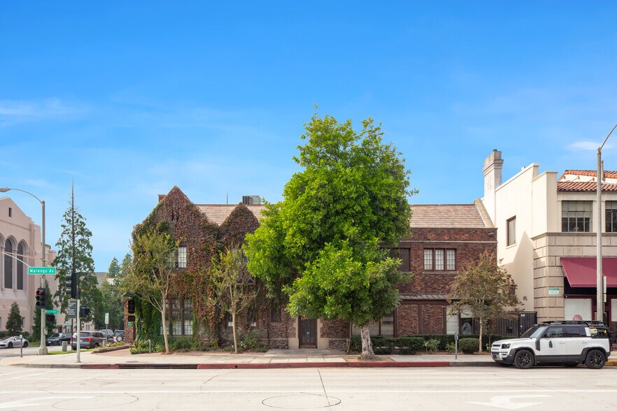 More Photos Of 95 N Marengo Ave, Pasadena Storefront Retail Office For Sale