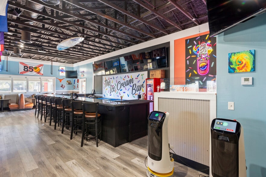 More Photos Of 10031 Hutchison Blvd, Panama City Beach Restaurant For Sale