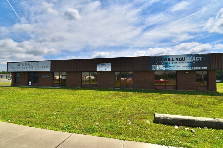 More Photos Of 1 Corporate Dr, Windsor Locks Office For Sale
