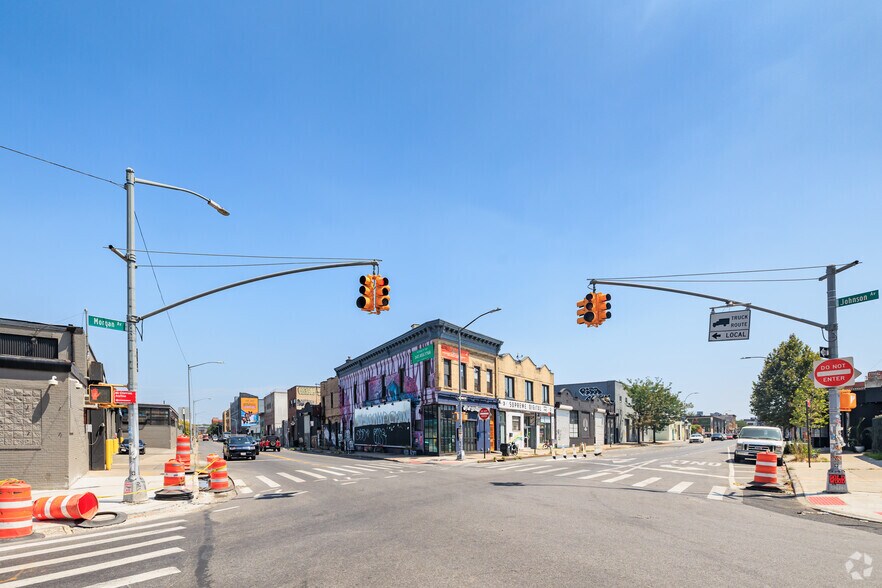 More Photos Of 1 Knickerbocker Ave, Brooklyn Storefront Retail Office For Lease
