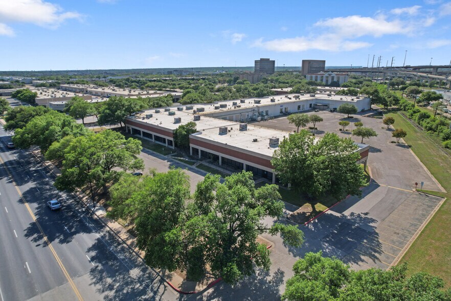 More Photos Of 4150 Freidrich Ln, Austin Unknown For Lease