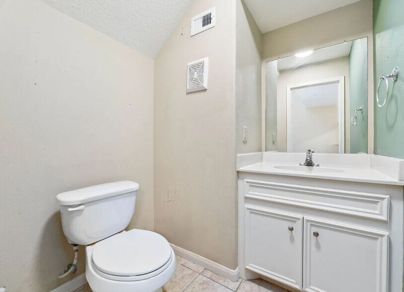 More Photos Of 100 Westpark Dr, Conroe Apartments For Sale