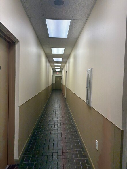 More Photos Of 700 N Broad St, Elizabeth Medical For Sale