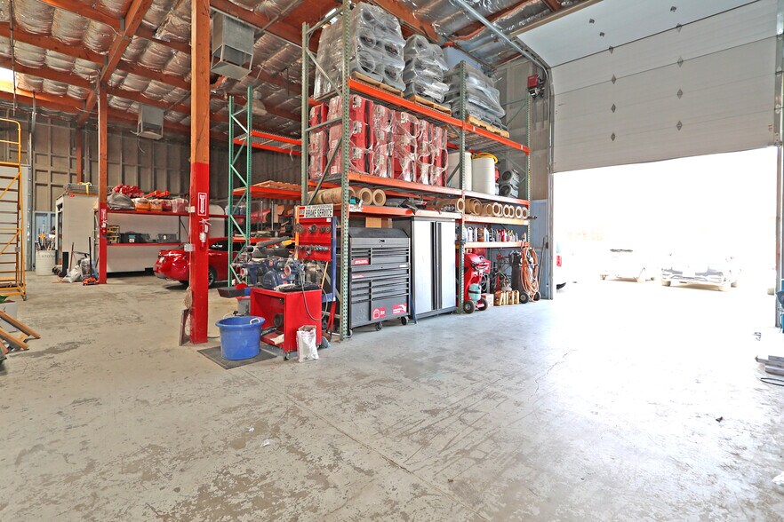More Photos Of 72104 Corporate Way, Thousand Palms Warehouse For Sale