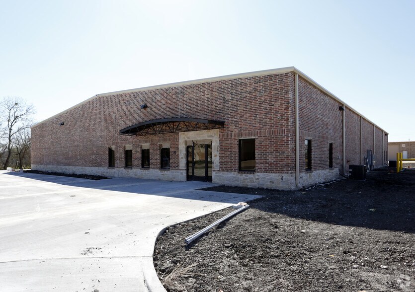 Primary Photo Of 210 Security Ct, Wylie Flex For Sale