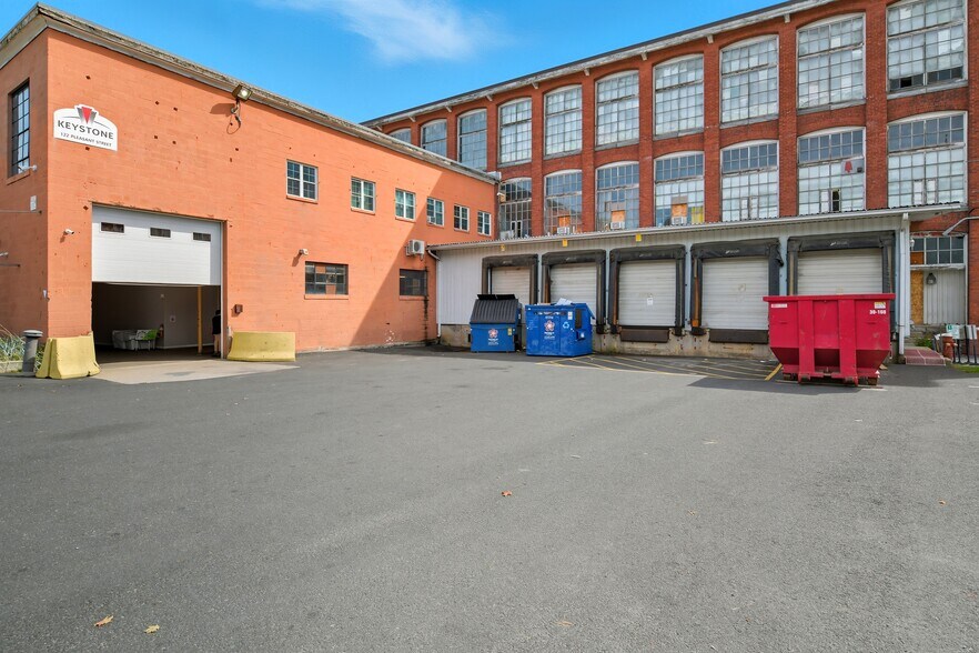 More Photos Of 122 Pleasant St, Easthampton Industrial For Lease