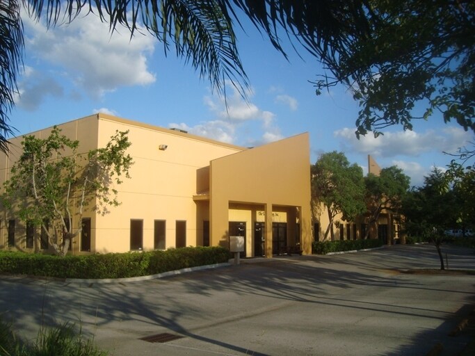 More Photos Of 5150 NW 109th Ave, Sunrise Warehouse For Lease