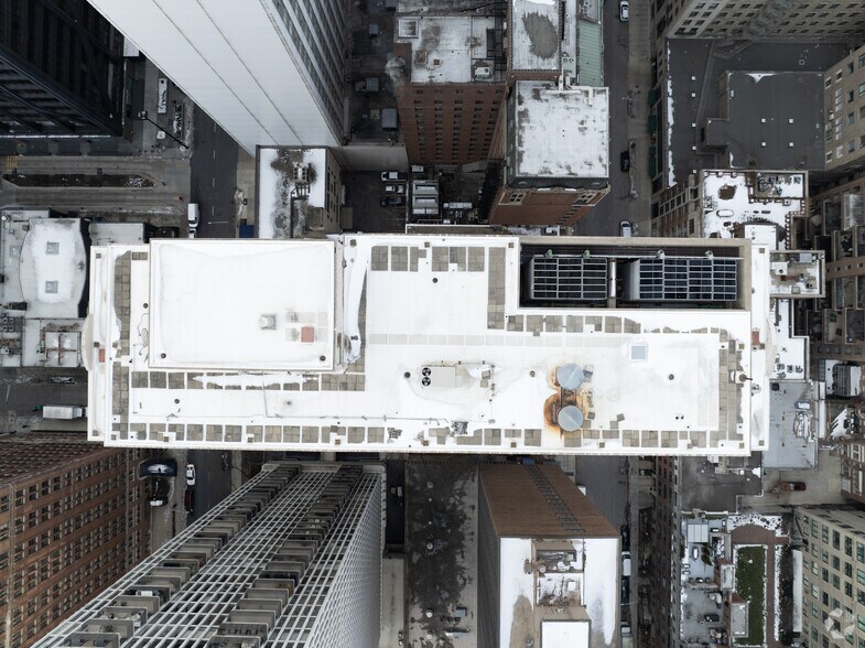 More Photos Of 198 E Delaware Pl, Chicago Hotel For Lease