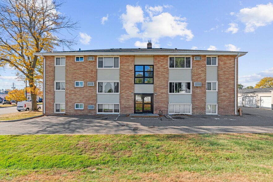 More Photos Of 5324-5340 Hanson Ct N, Crystal Apartments For Sale