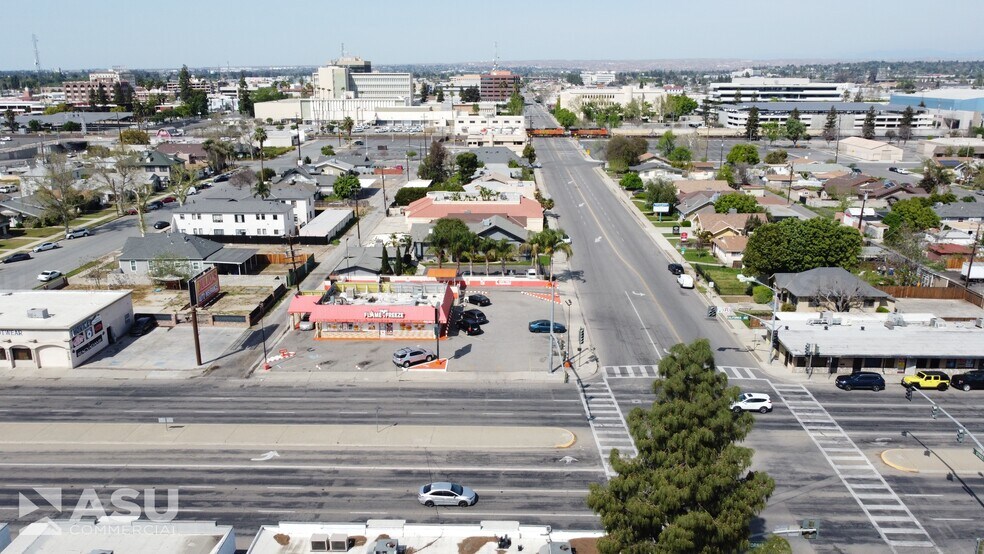 More Photos Of 1215 L St, Bakersfield Loft Creative Space For Sale