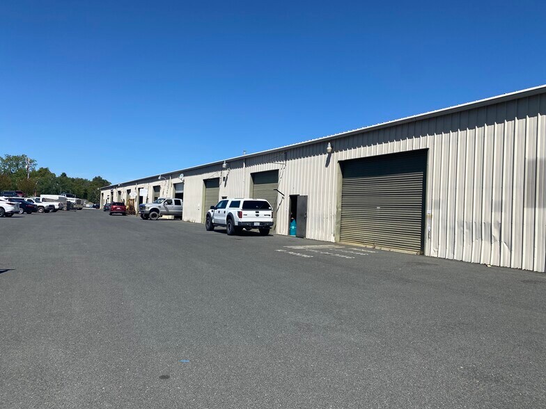 More Photos Of 19506 Industrial Dr, Sonora Warehouse For Sale