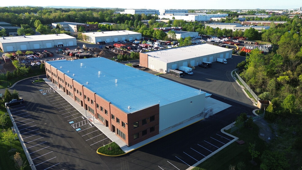 More Photos Of 11982 Wilton Meadows Ct, Manassas Warehouse For Lease