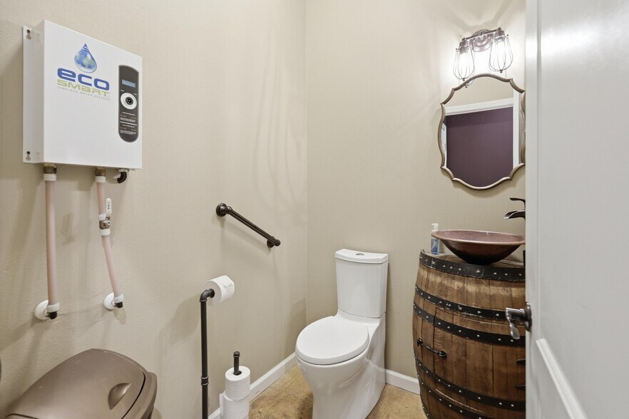 More Photos Of 25695 Mulberry Rd, Webb City Winery Vineyard For Sale