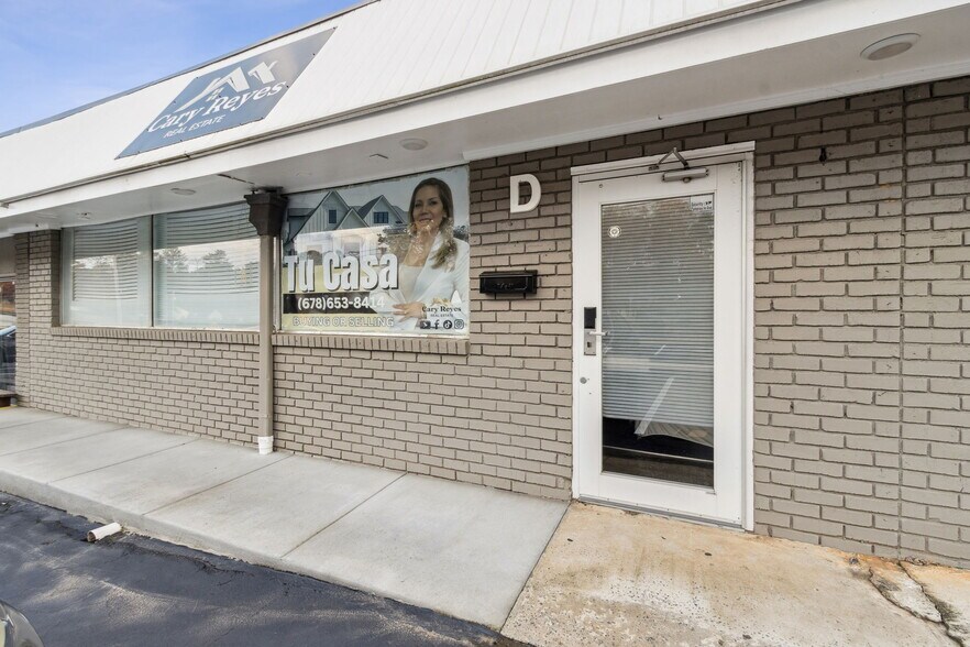 More Photos Of , Smyrna General Retail For Sale