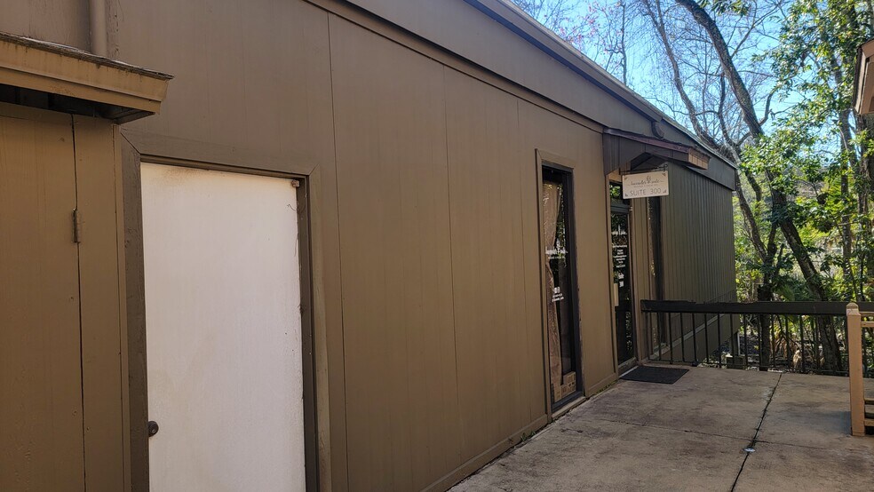 More Photos Of 2301 Park Ave, Orange Park Office For Sale