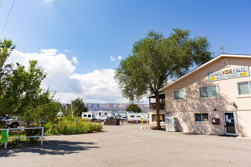 More Photos Of 793 22 Rd, Grand Junction Trailer Camper Park For Sale