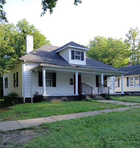 Primary Photo Of 511 Cameron St, Burlington Specialty For Sale