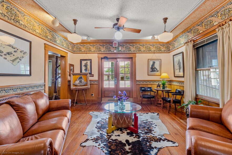 More Photos Of 204 W Central Ave, Fort Worth Office Residential For Sale